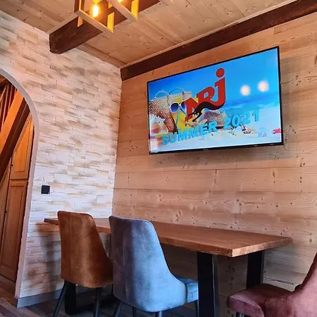 L'escapade Hotel *
